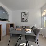 Coral Bay Star - Direct Sea Location *