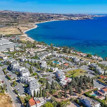 Coral Bay Star - Direct Sea Location