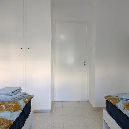 Apartment Coral Bay Star - Direct Sea Location Peyia