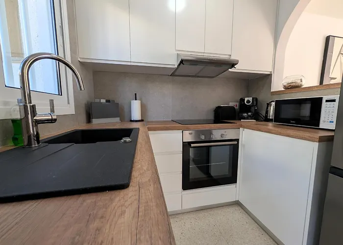 Διαμέρισμα Coral Bay Star - Direct Sea Location *