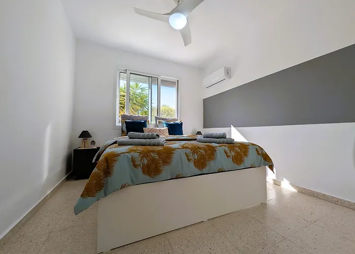 Coral Bay Star - Direct Sea Location * Πέγεια